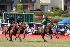 Farmers-Merchants-Bank-Santiago-Toccalino-Lucchese-Jorge-Cernadas-and-Jeff-Hall-hustle-to-defend-©David-Lominska-USPA