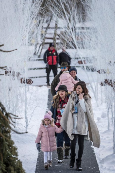 Polo-fans-walking-to-the-VIP-tent-for-Thu